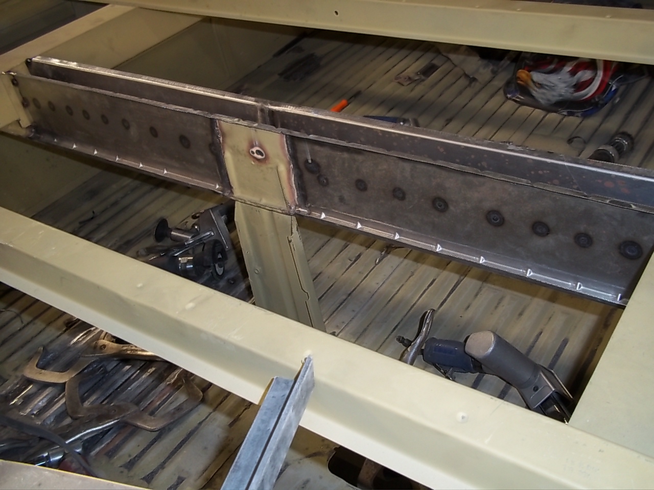 524 New Upper crossmembers.JPG