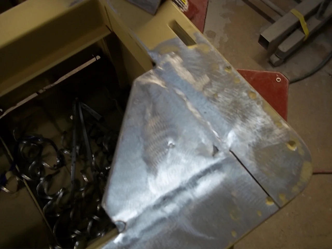 528 RR corner brace.JPG