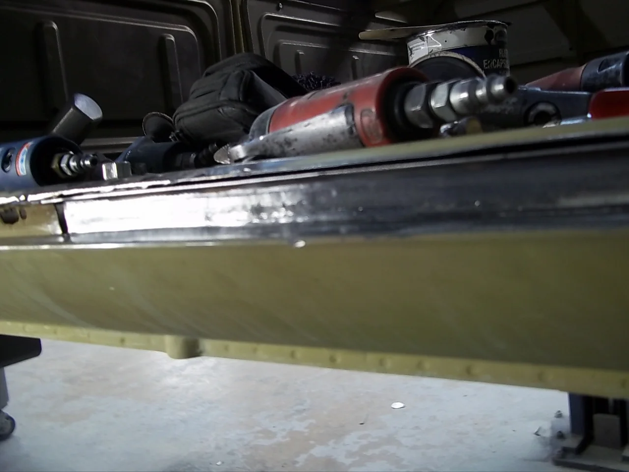 541 R rocker & seal channel area.JPG
