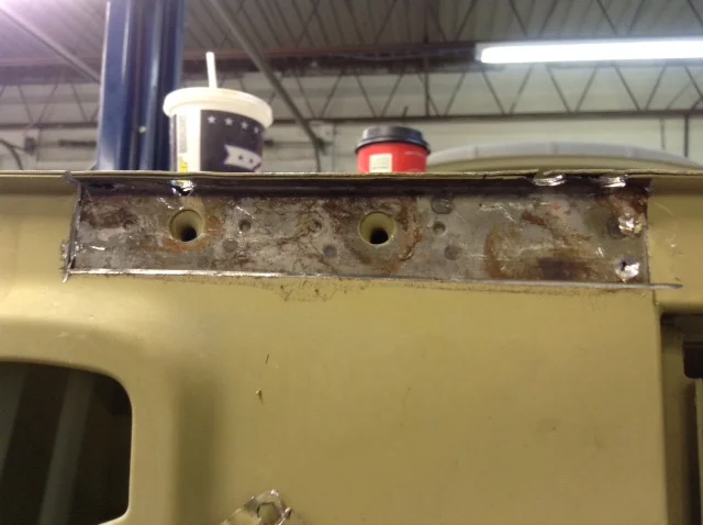 589 Tailgate mount rust.jpg