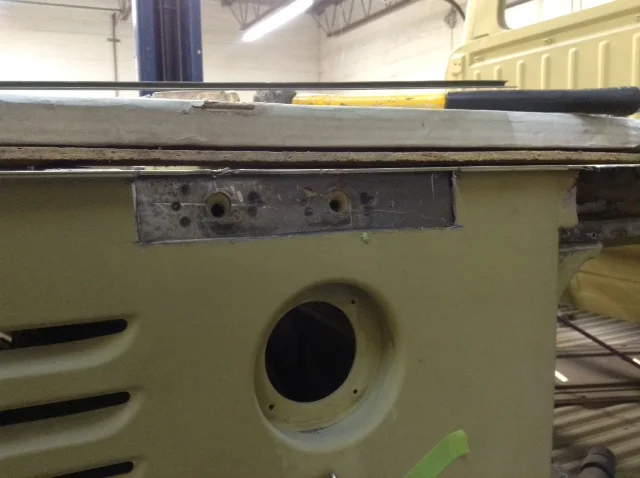 595 R gate mount.jpg