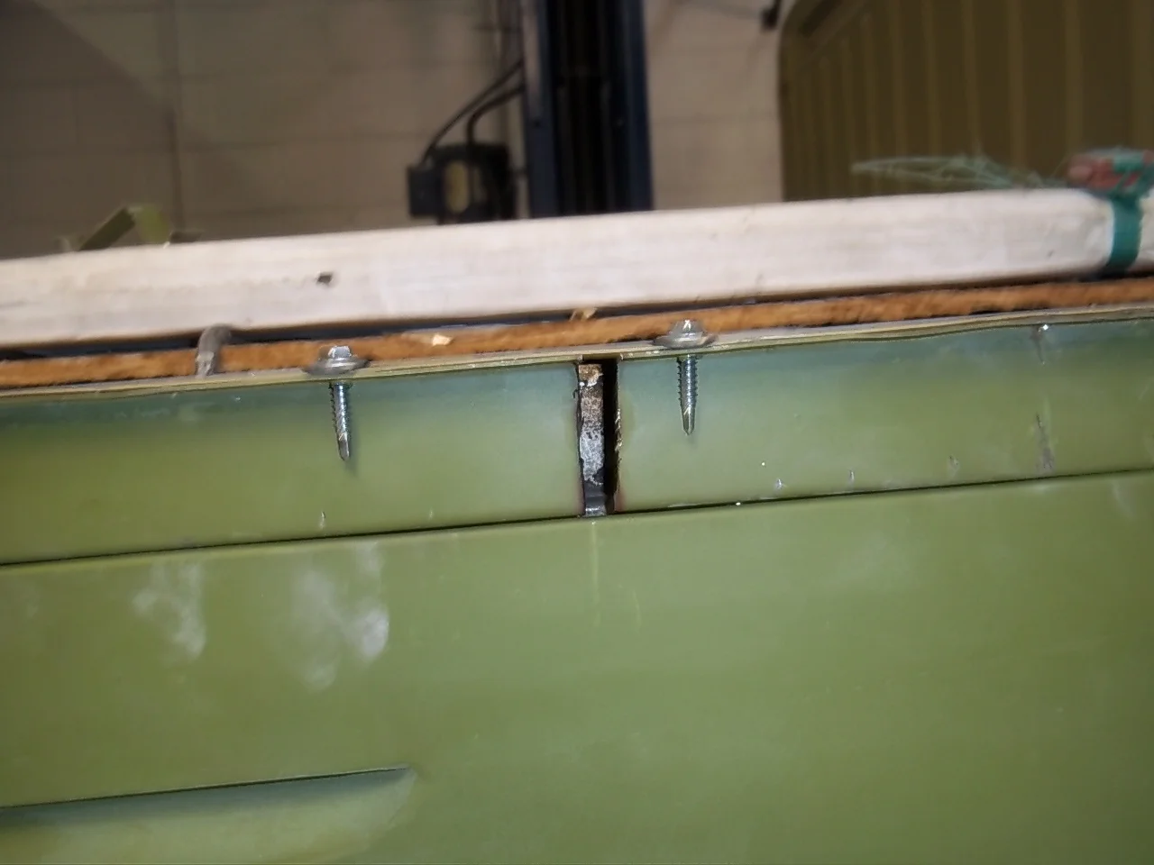 602 Fitting Hinge Carrier.JPG