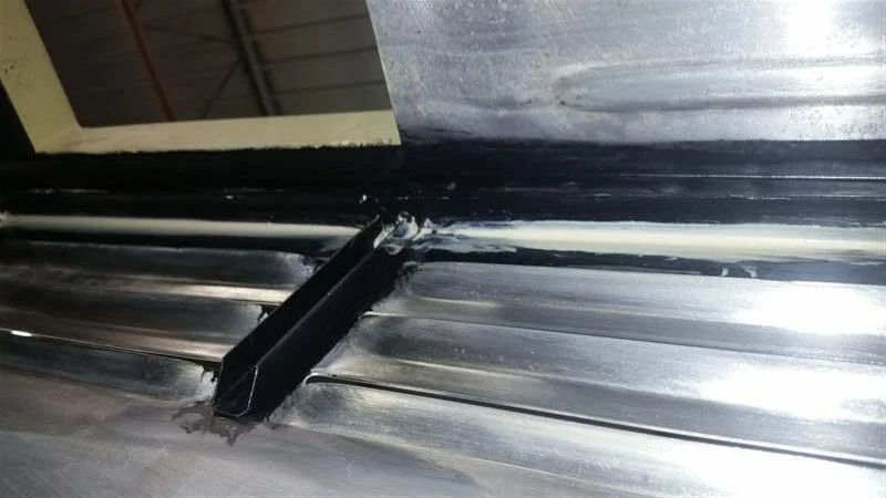 639 RR Wheelwell prep & seal.jpg