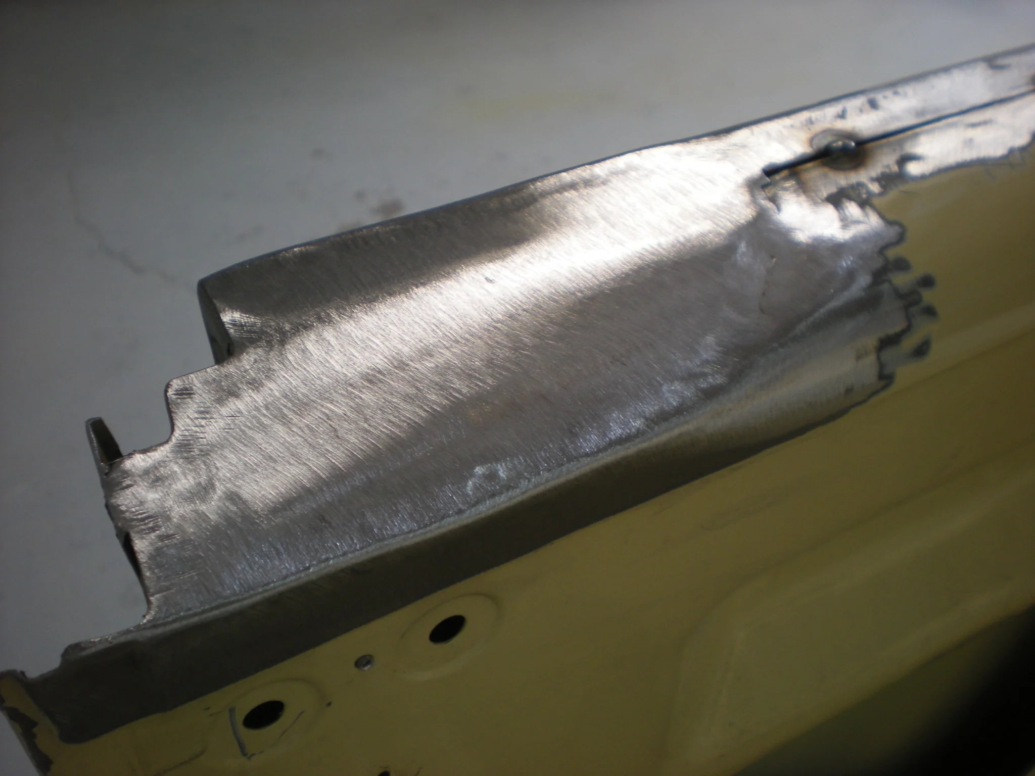 42 'B' Pillar Cap.JPG