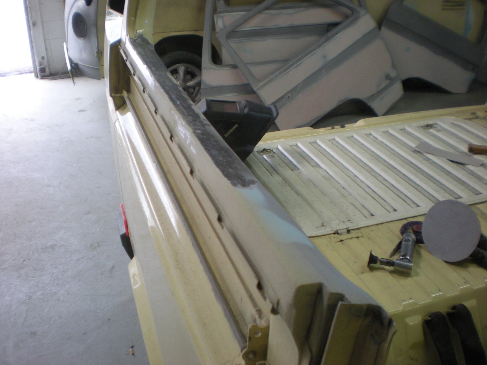 49 Rear quarter.JPG