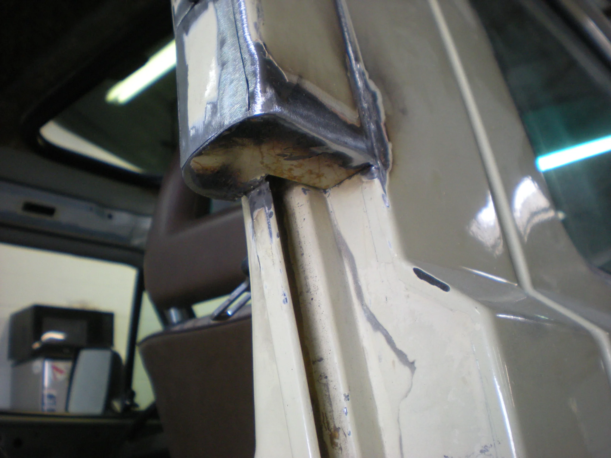 102 Custom 'B' Pillar.JPG