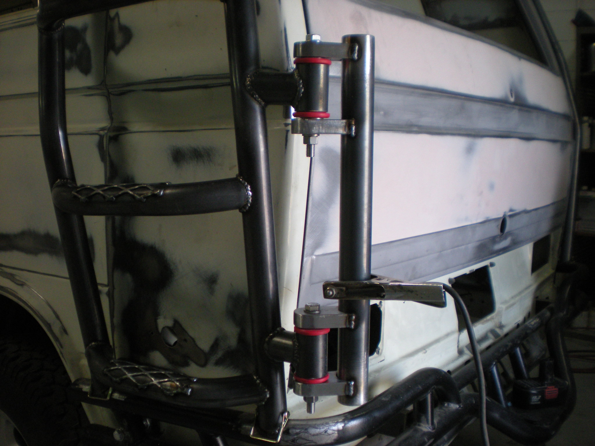 207 Hinge mount brackets.JPG