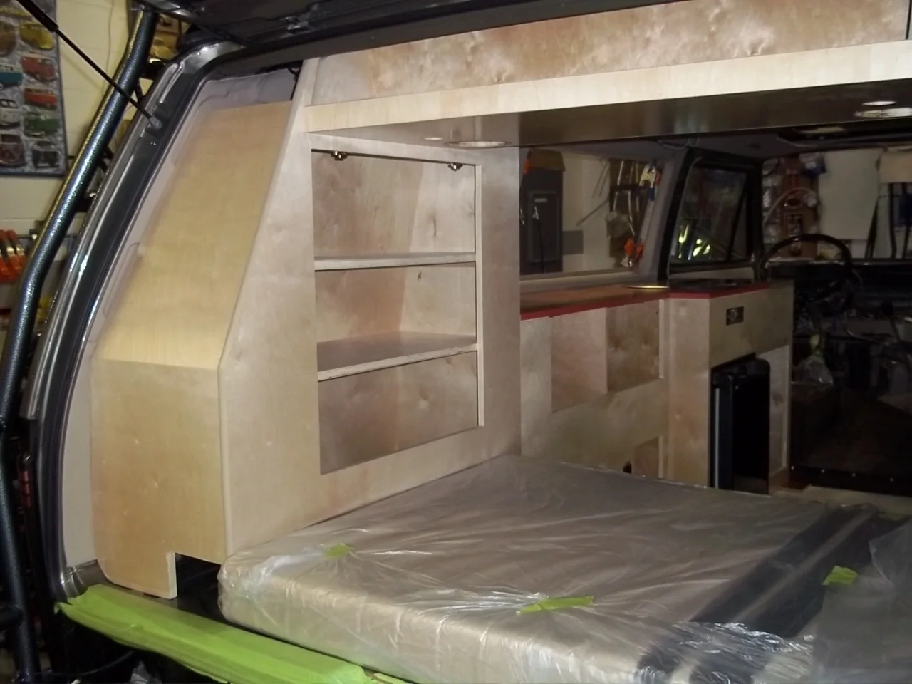 513 Rear Closets.JPG