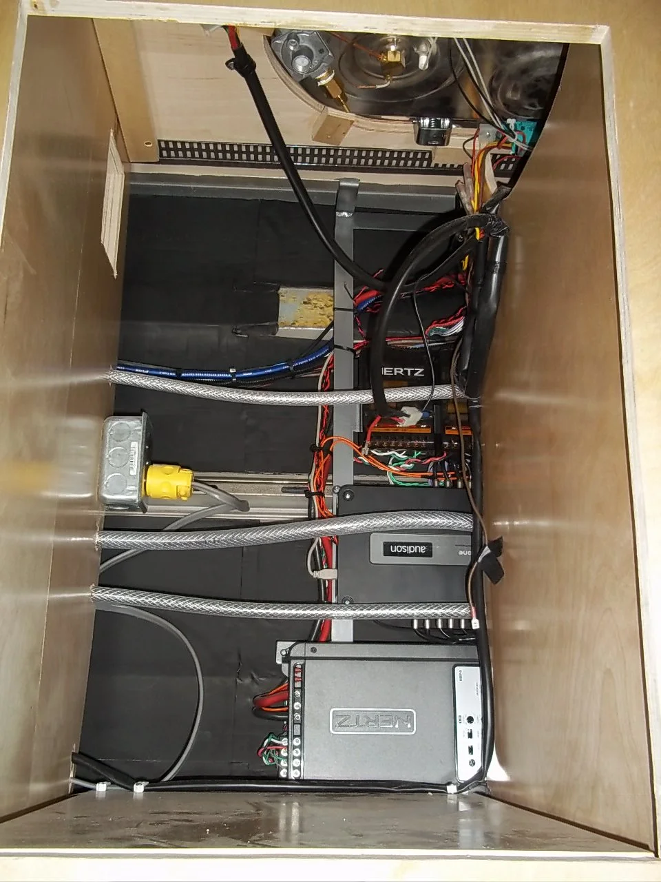 543 Audio System.JPG