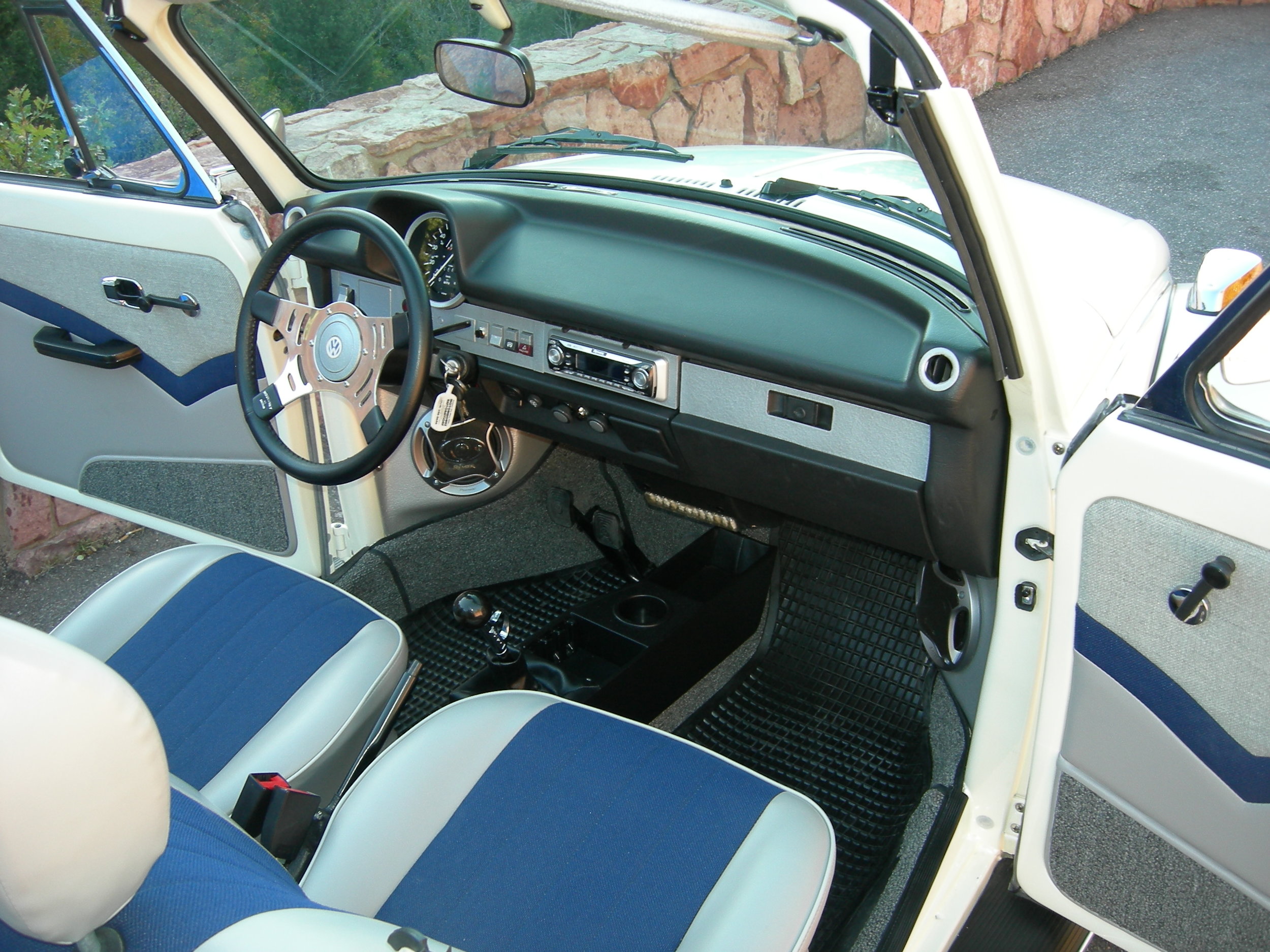 266 Dash Overview.JPG