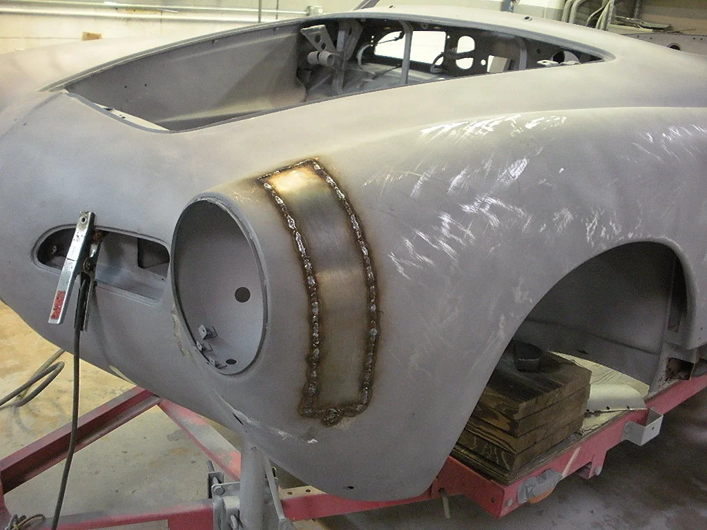 113 LF Headlight.JPG