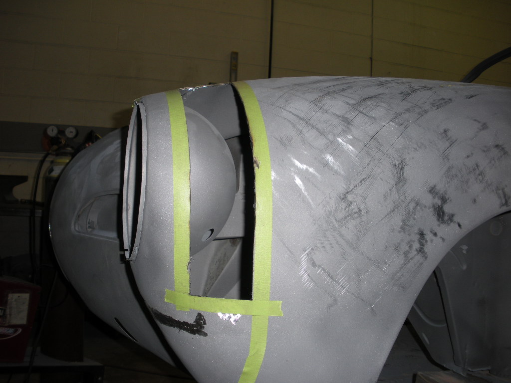 112 LF Headlight.JPG