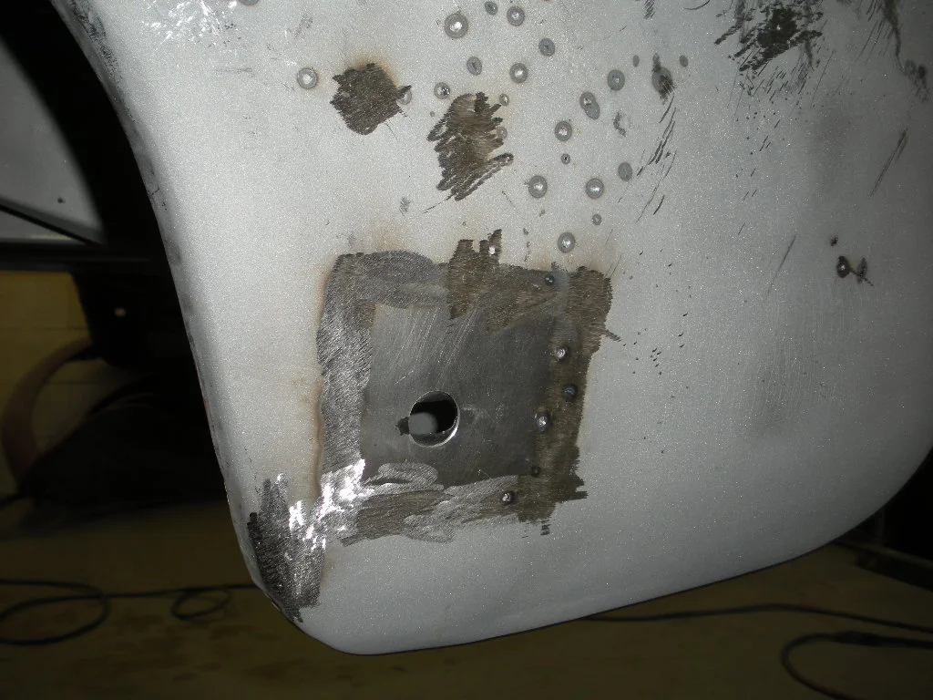 106 LR Bumper Hole.JPG