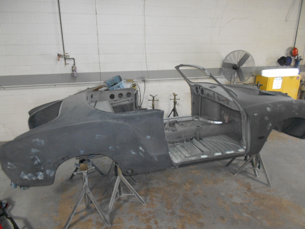 270 Fitting Body to Chassis.JPG
