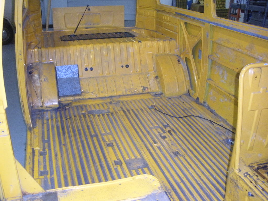 18 Interior.JPG