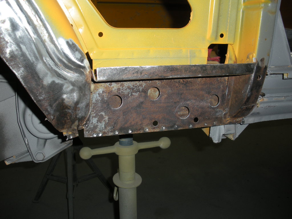 71 Inner RR rocker prep.JPG