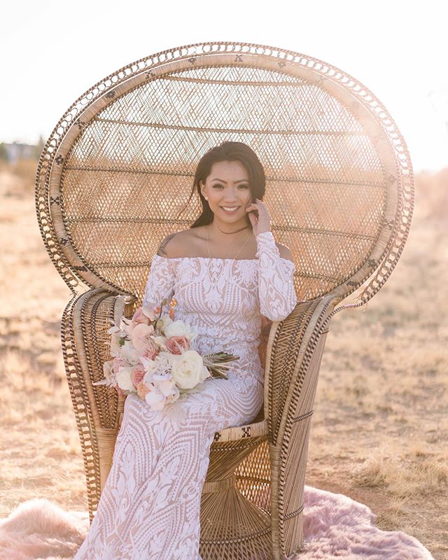 Joshua Tree did NOT disappoint! Absolutely beautiful weather, views like you wouldn&rsquo;t believe, and some amazing people that made it the perfect day! 🌾
.
.
Photography - @vibe_photoandvideo 
Planner &ndash; @taylordsouthernevents
Flowers &ndash