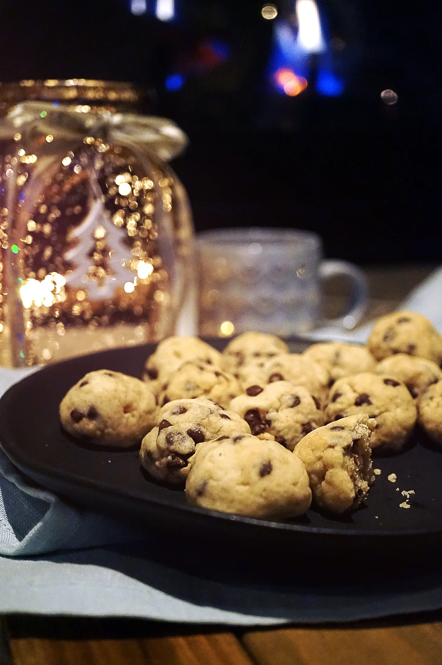 Holiday 'Nog Chocolate Chip Cookies