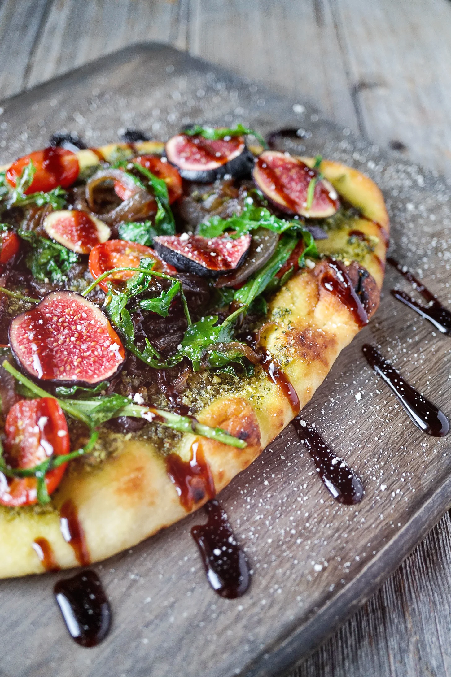 Vegan Fig and Caramelized Onion Flatbread