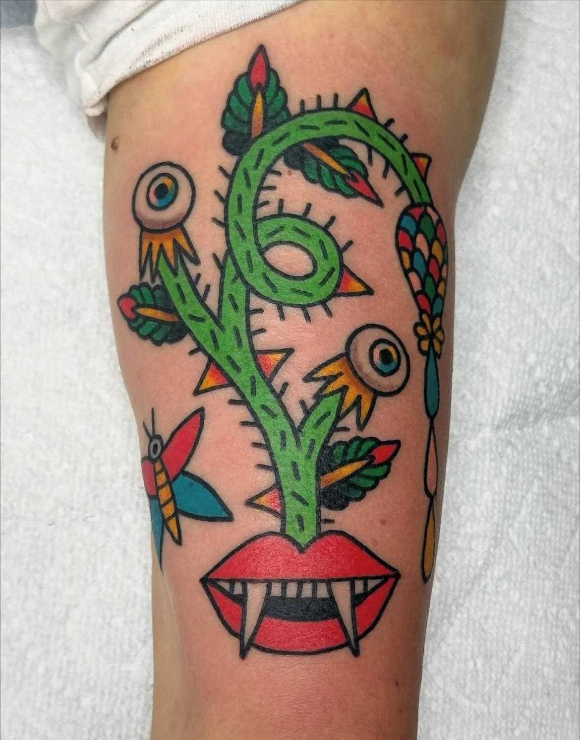 Our buddy John @calamityfair has been taking appointments with us for a while now and is open to new bookings as well! His style is fun and folky, always a treat seeing him working in the shop. You can contact him directly for tattoos 🌼 Thanks for l