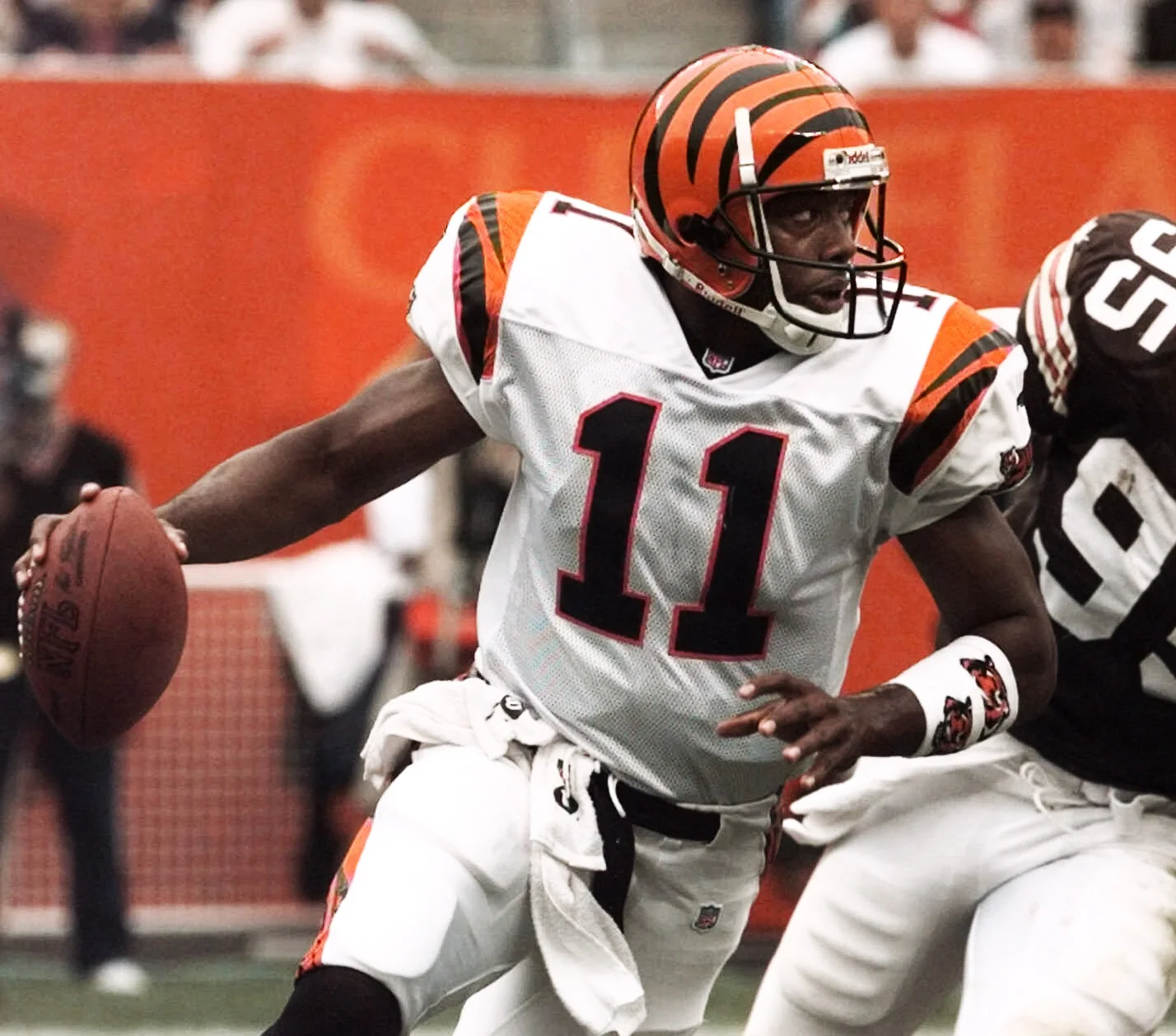 Cincinnati selected Akili Smith despite the New Orleans Saints offering nine future draft selections in exchange for the Bengal's third overall pick.