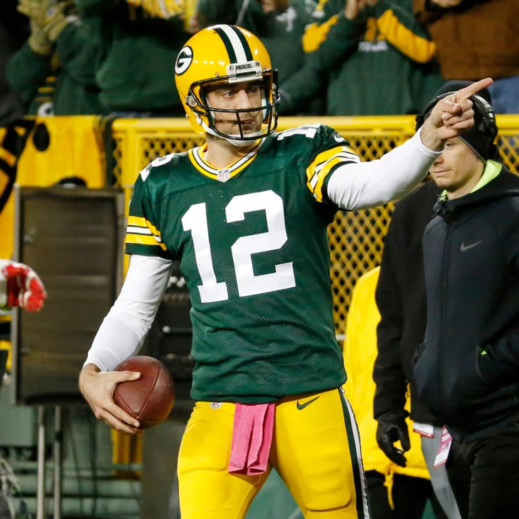 Aaron Rodgers led the Packers to a win on Sunday night over the Giants.