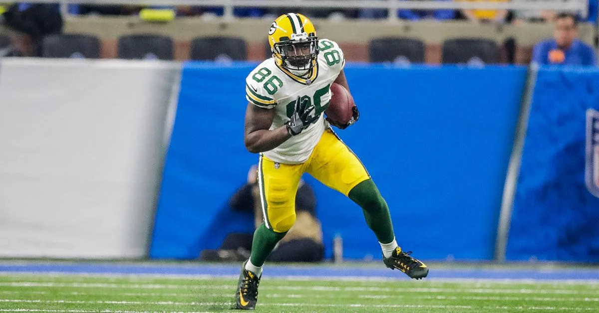 Should The Packers Sit Aaron Rodgers