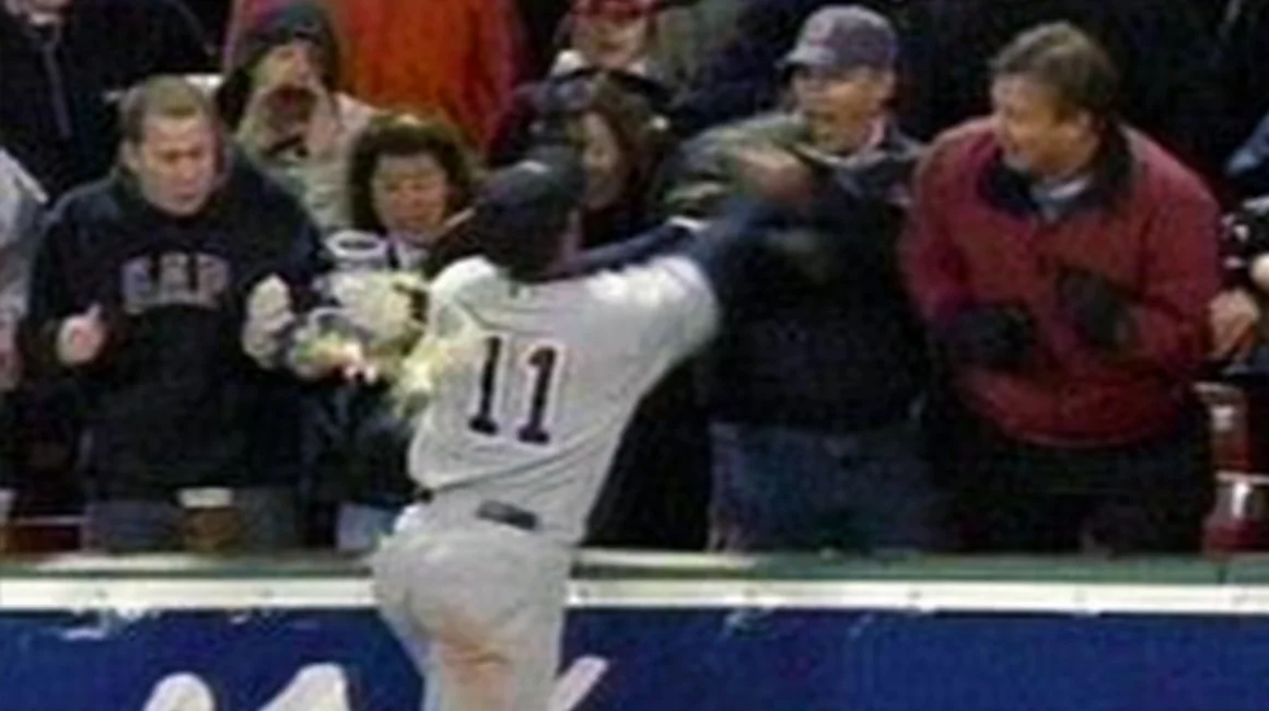 gary-sheffield-fenway-fan-punch-2005.jpg