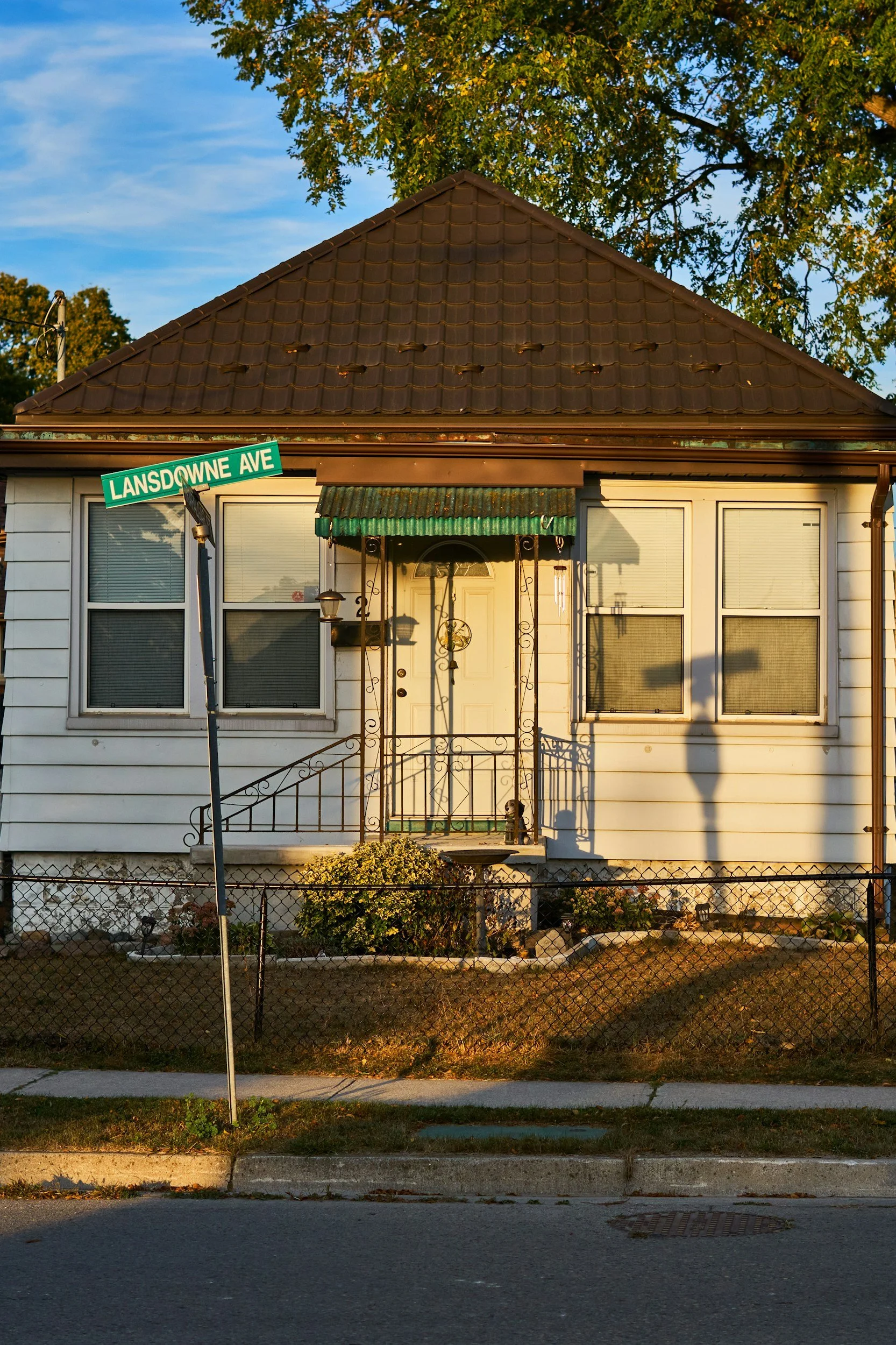 How to Choose the Right Real Estate Sign Size for Maximum Visibility