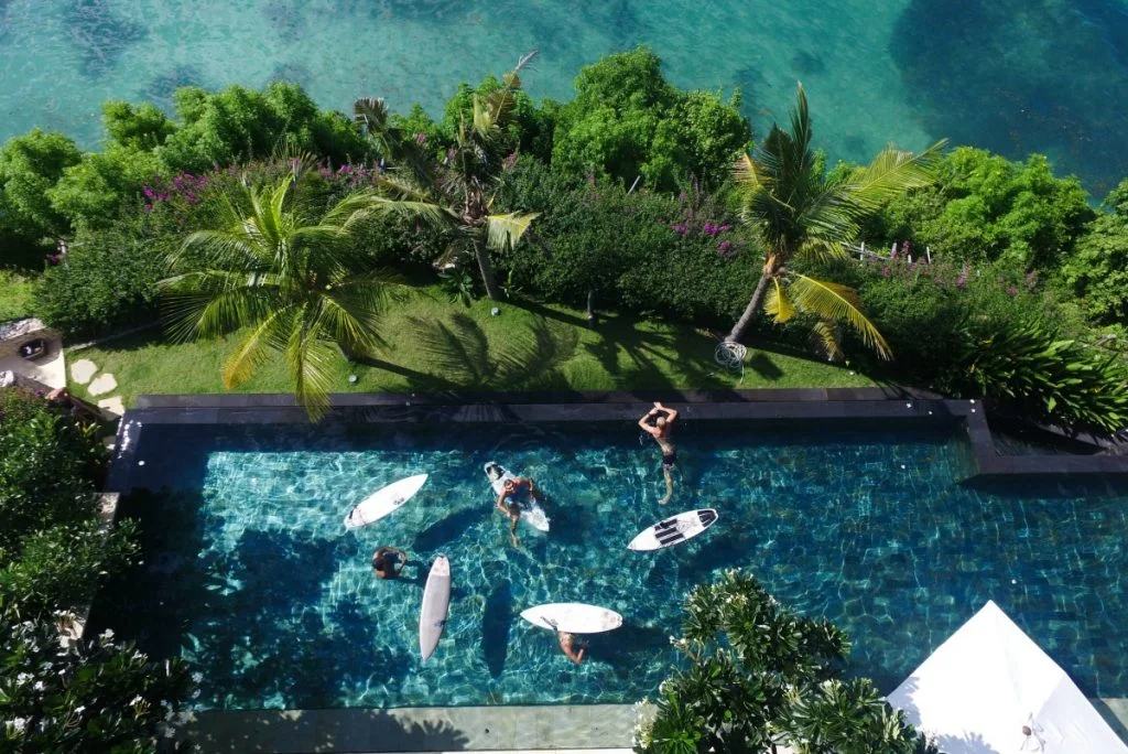 bali-waterside-pool-private-villa-e1464510868948-1024x684.jpg