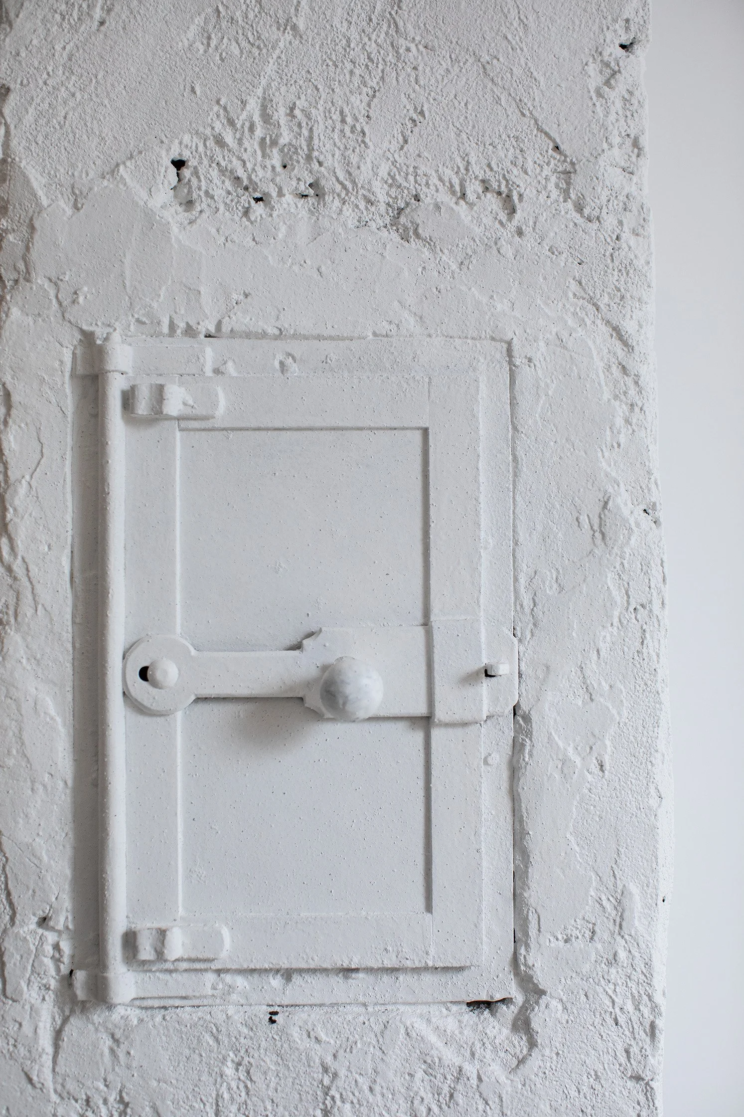 Sanierung W – Historisches Wanddetail als Teil der Baugeschichte.jpg