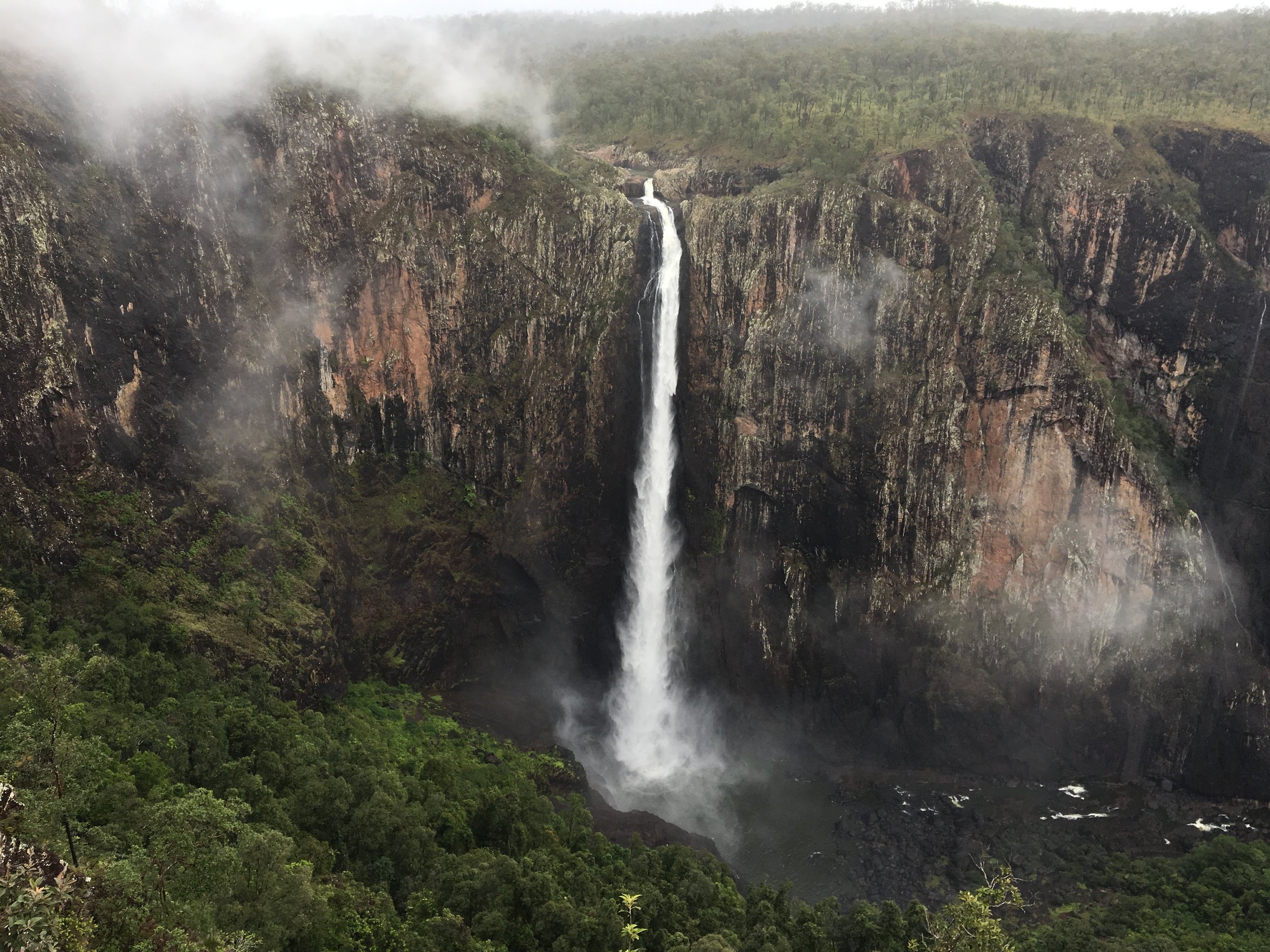 Wallaman Falls