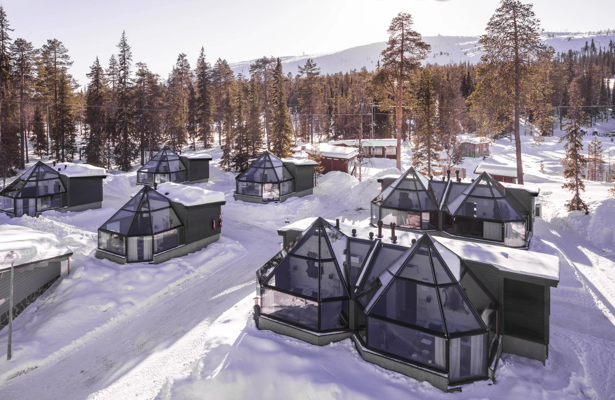 Aurora glass cabins Finland — secret-travel.guide