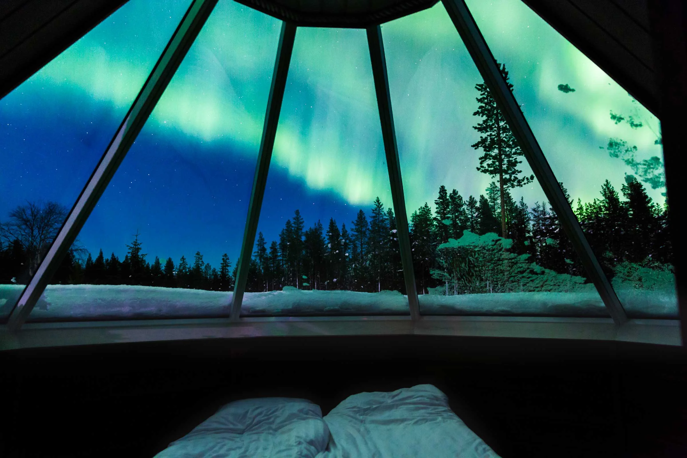 Aurora glass cabins Finland — secrettravel.guide
