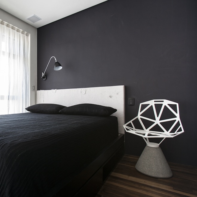 EYE CATCHING ACCENTS