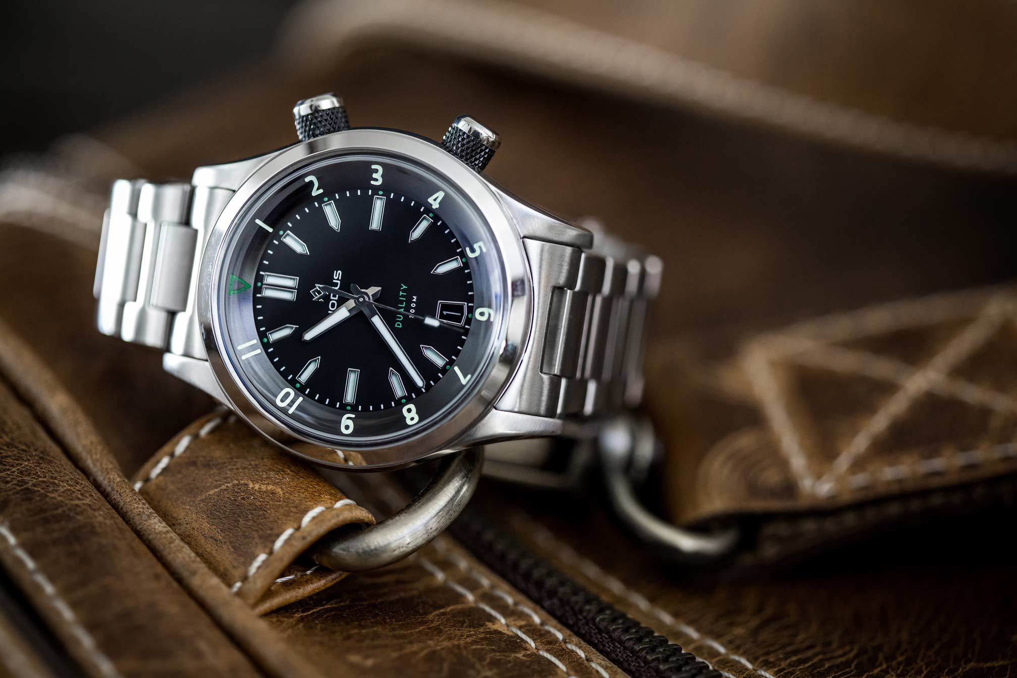 compressor dive watch