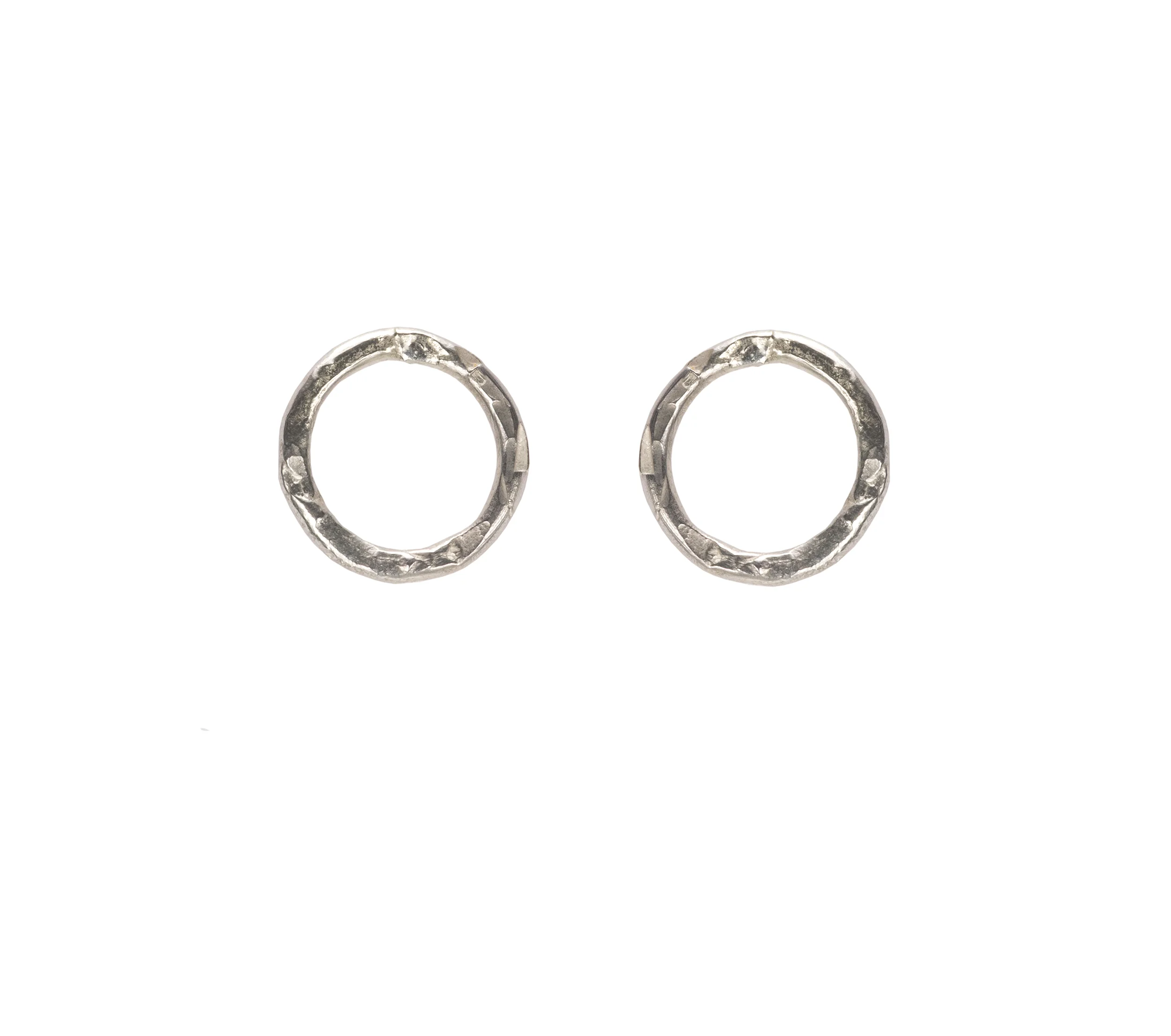 reticulated circle studs 72dpi.jpeg