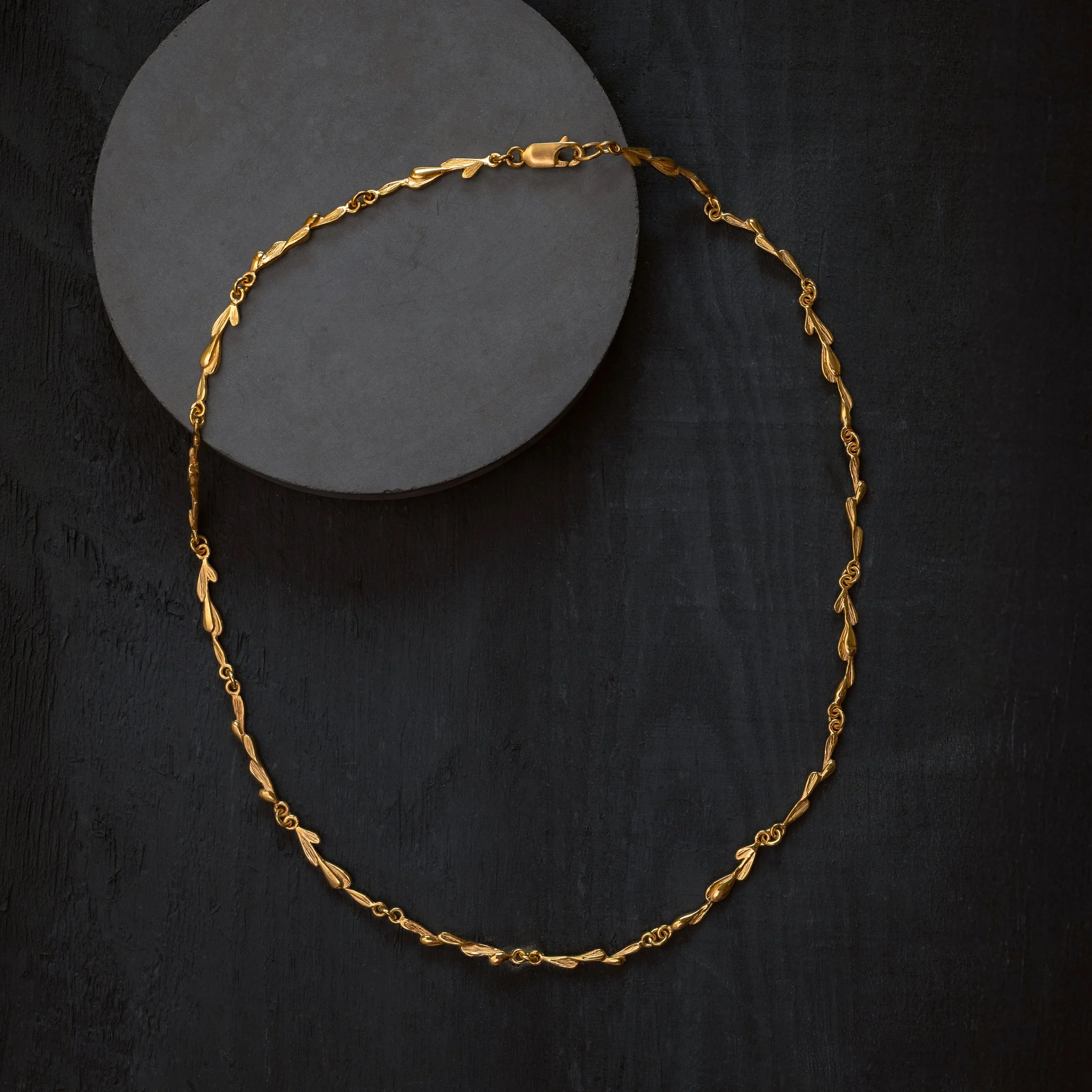 garland necklace 1.jpg
