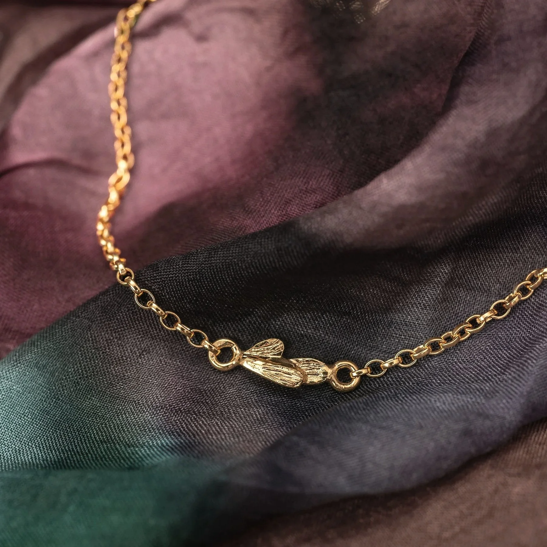 FLORET - textured petal chain bracelet - 9ct gold