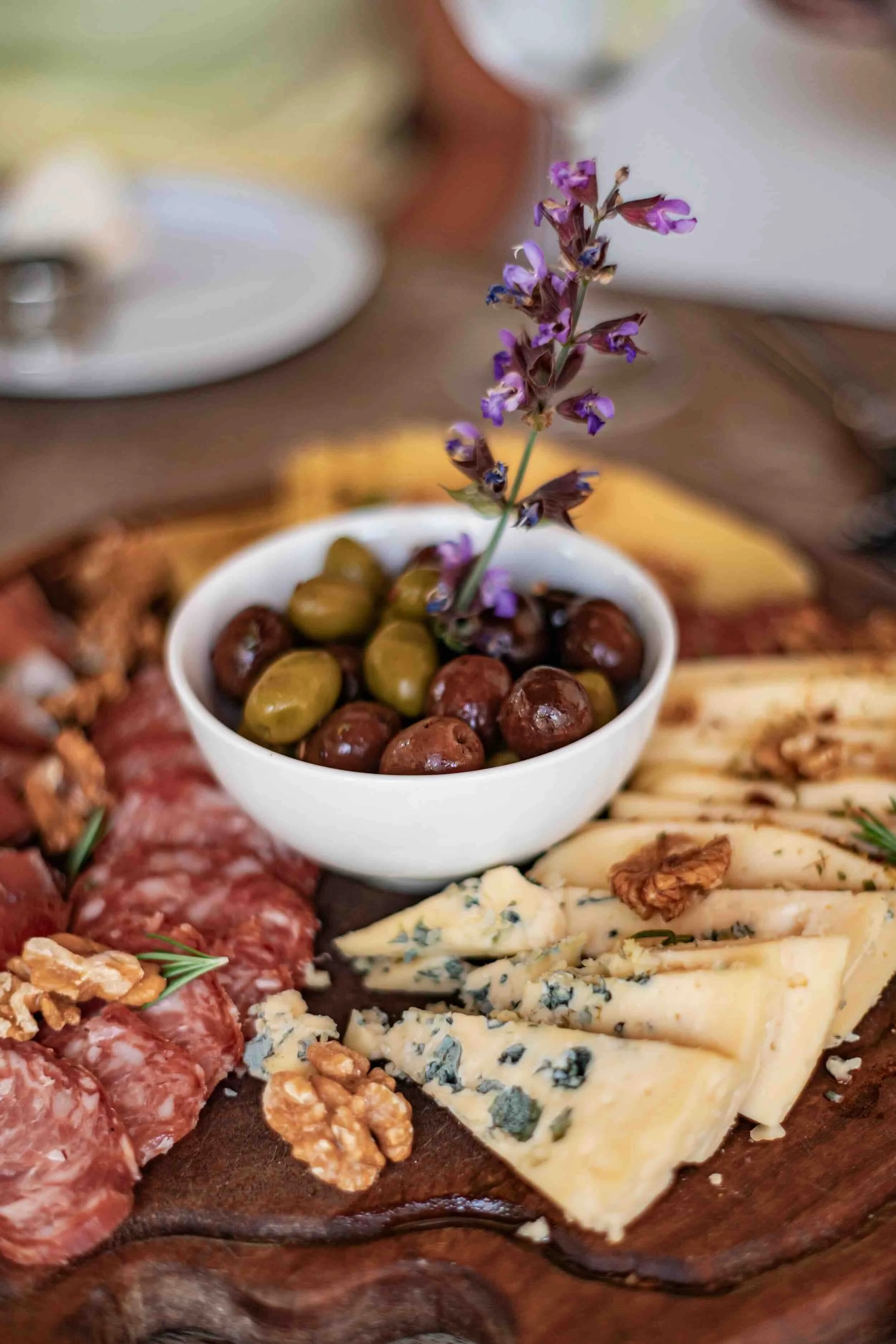 Selection of cured meats, cheeses, olives and preserves for a Córdoba-inspired tasting board