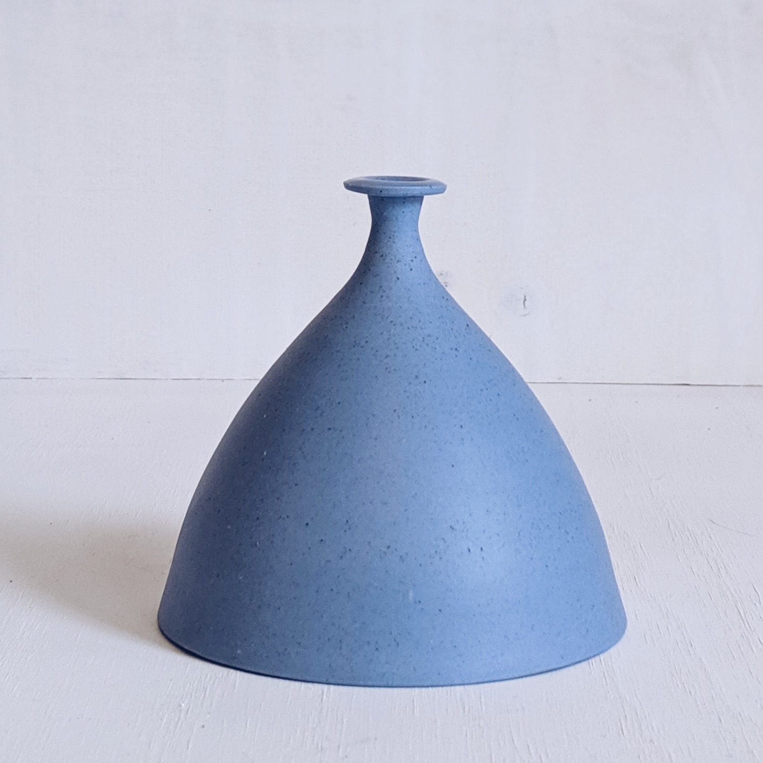 blue vase.jpg