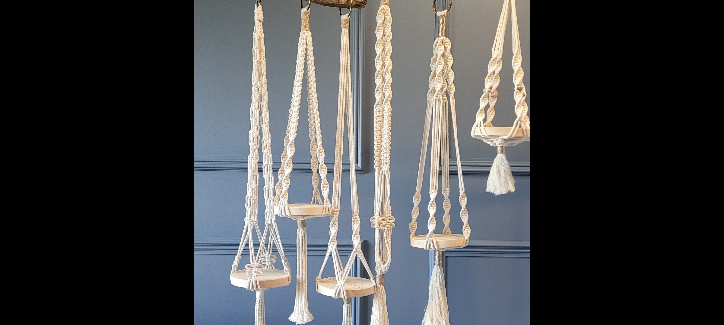 Hangersandmacrame