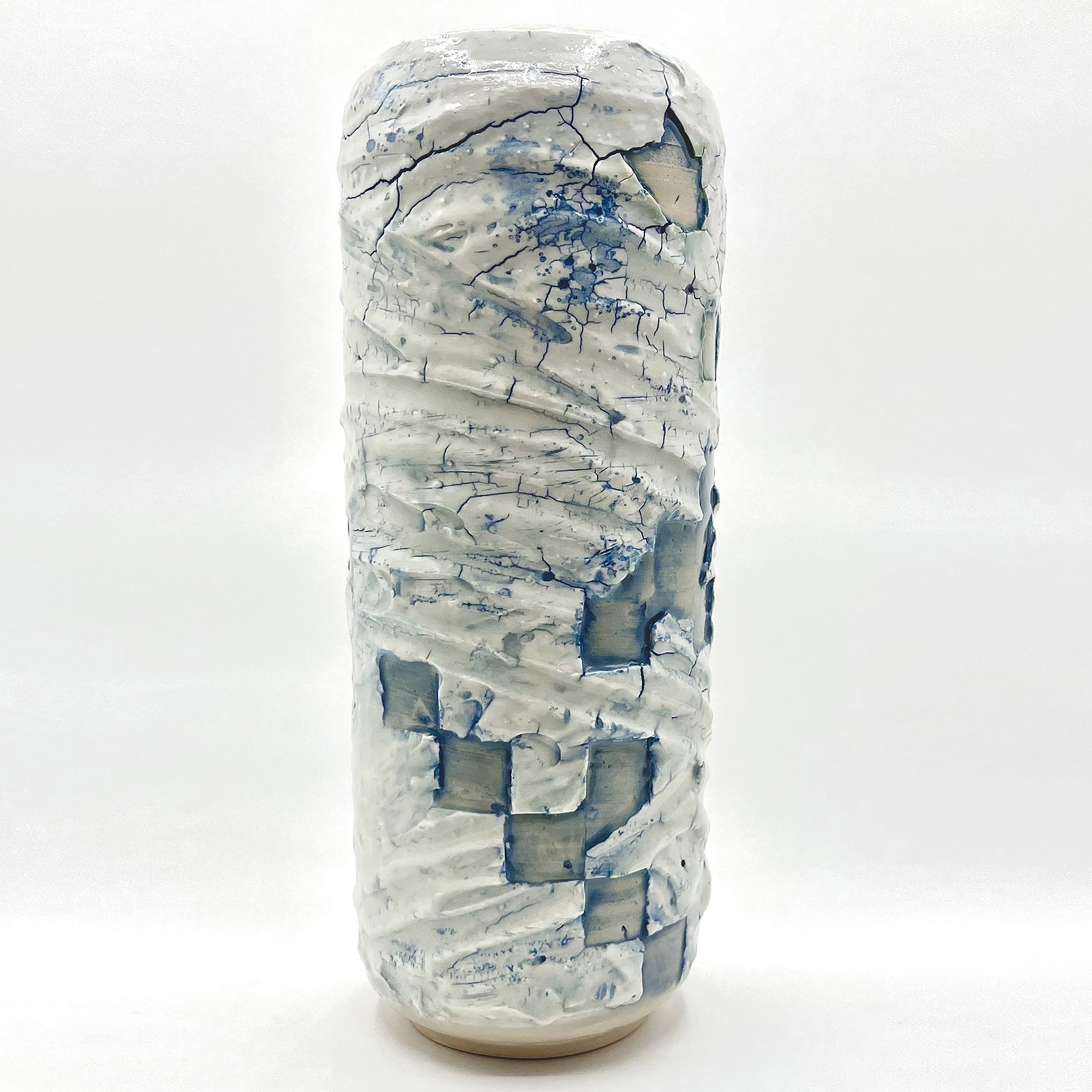 Christophe ceramics 3 - Ice melting vase.jpg