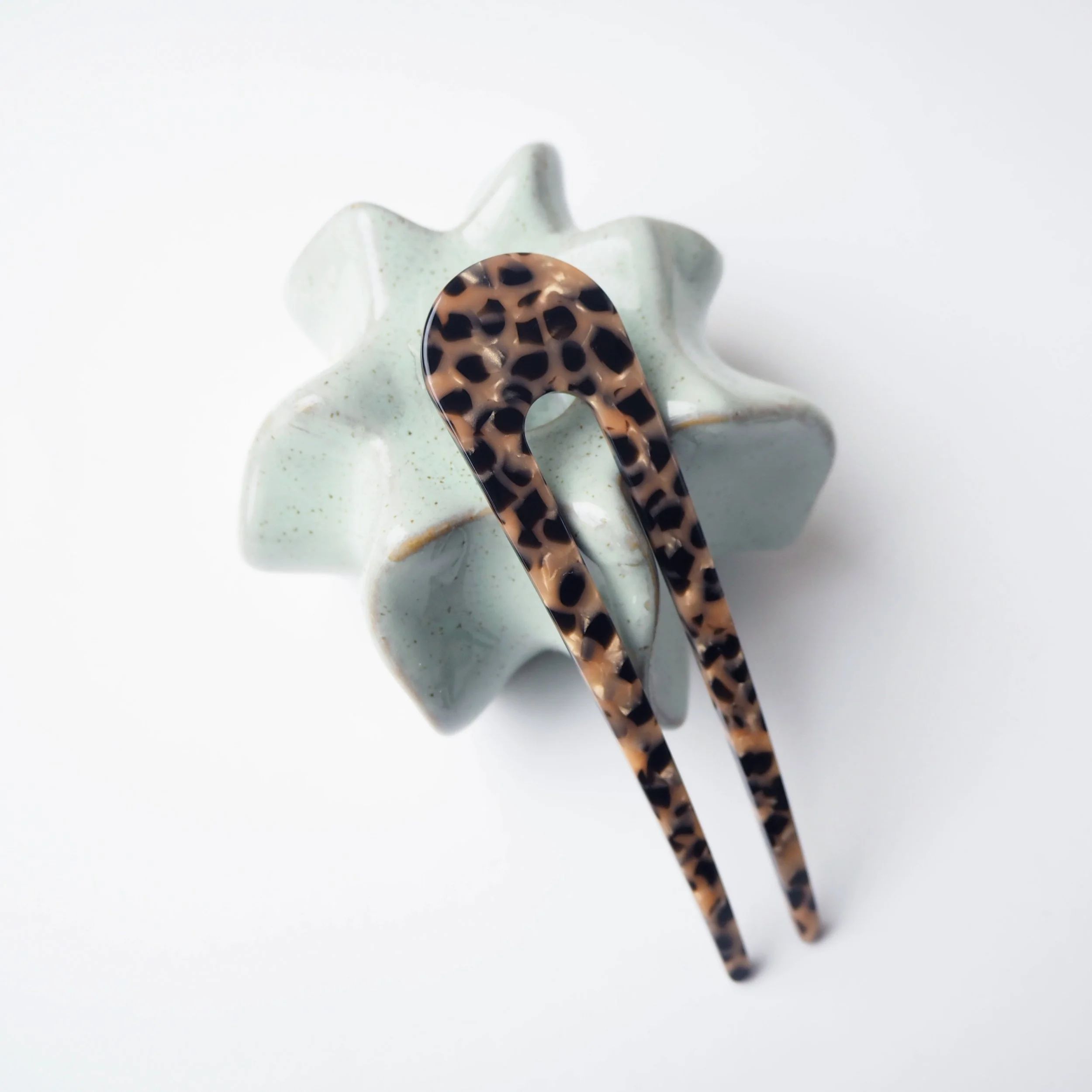 KARAMELL HAIR PIN 4.JPG