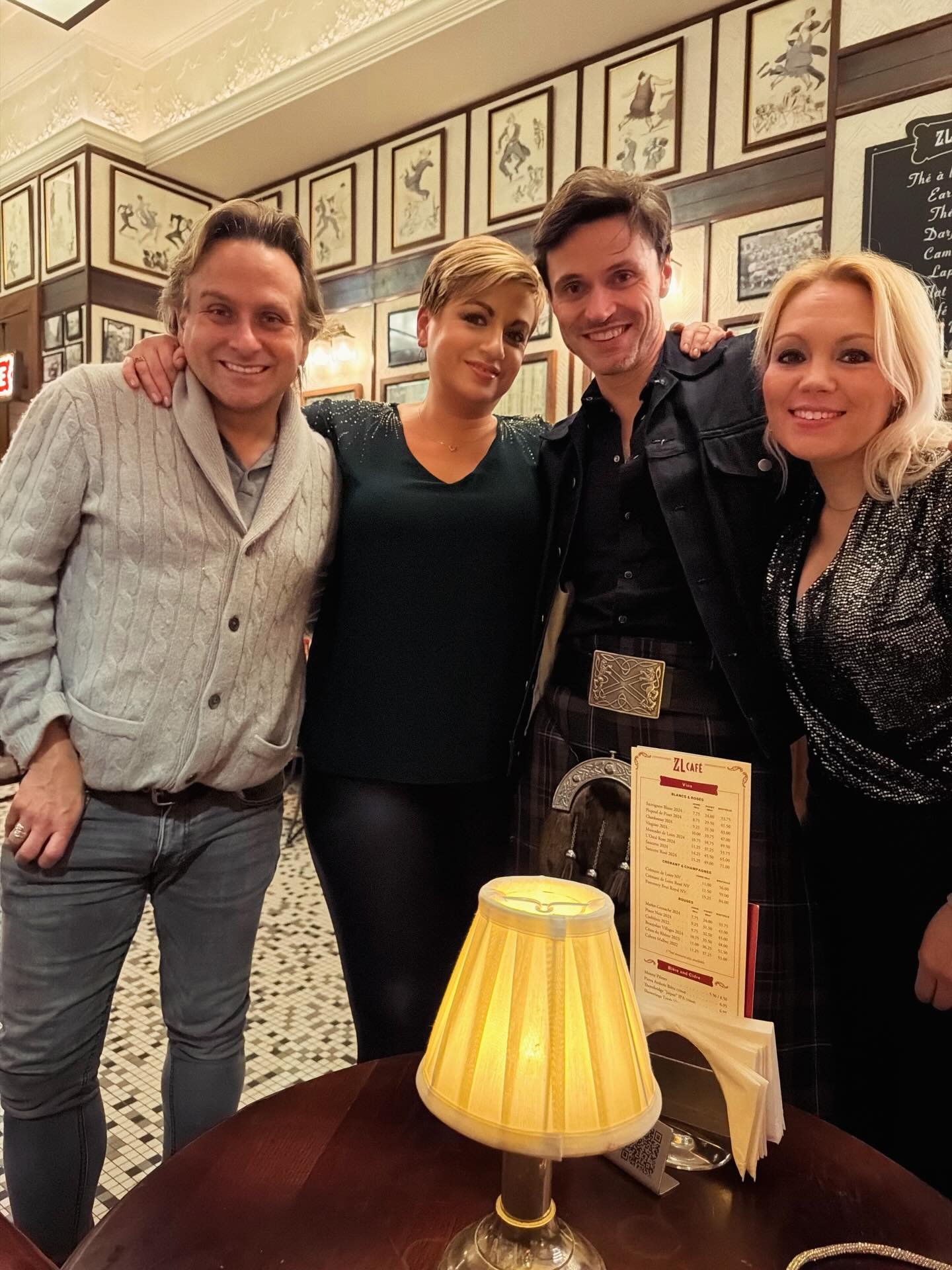 Lovely to spend the evening last night with TVA&rsquo;s @timhowar @jodlet &amp; @stephaniedaeche watching the charming cabaret duo of TVA&rsquo;s @beingnormanbowman &amp; @francesruffelle as @thescotandtheshowgirl @crazycoqs 🎼💜

Glad you enjoyed yo