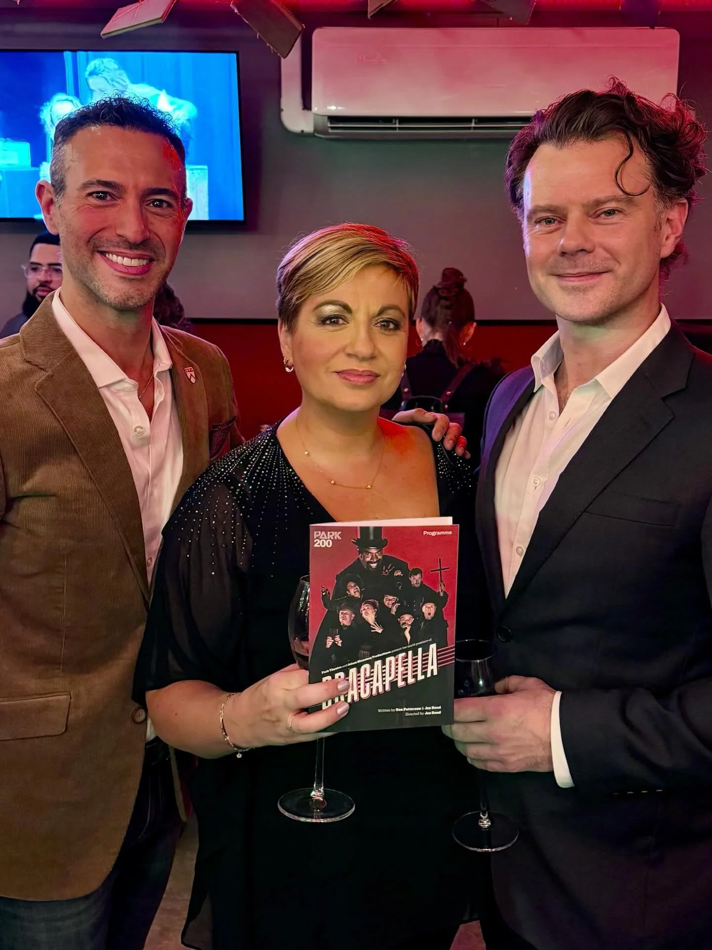 Uproarious night of laughter last night @parktheatrelondon seeing #dracapella produced by @adamblanshaypro - many@laugh out loud moments. I highly recommend. Delightful as always to have the company of TVA&rsquo;s @mattwycliffe and to see @alexgaumon