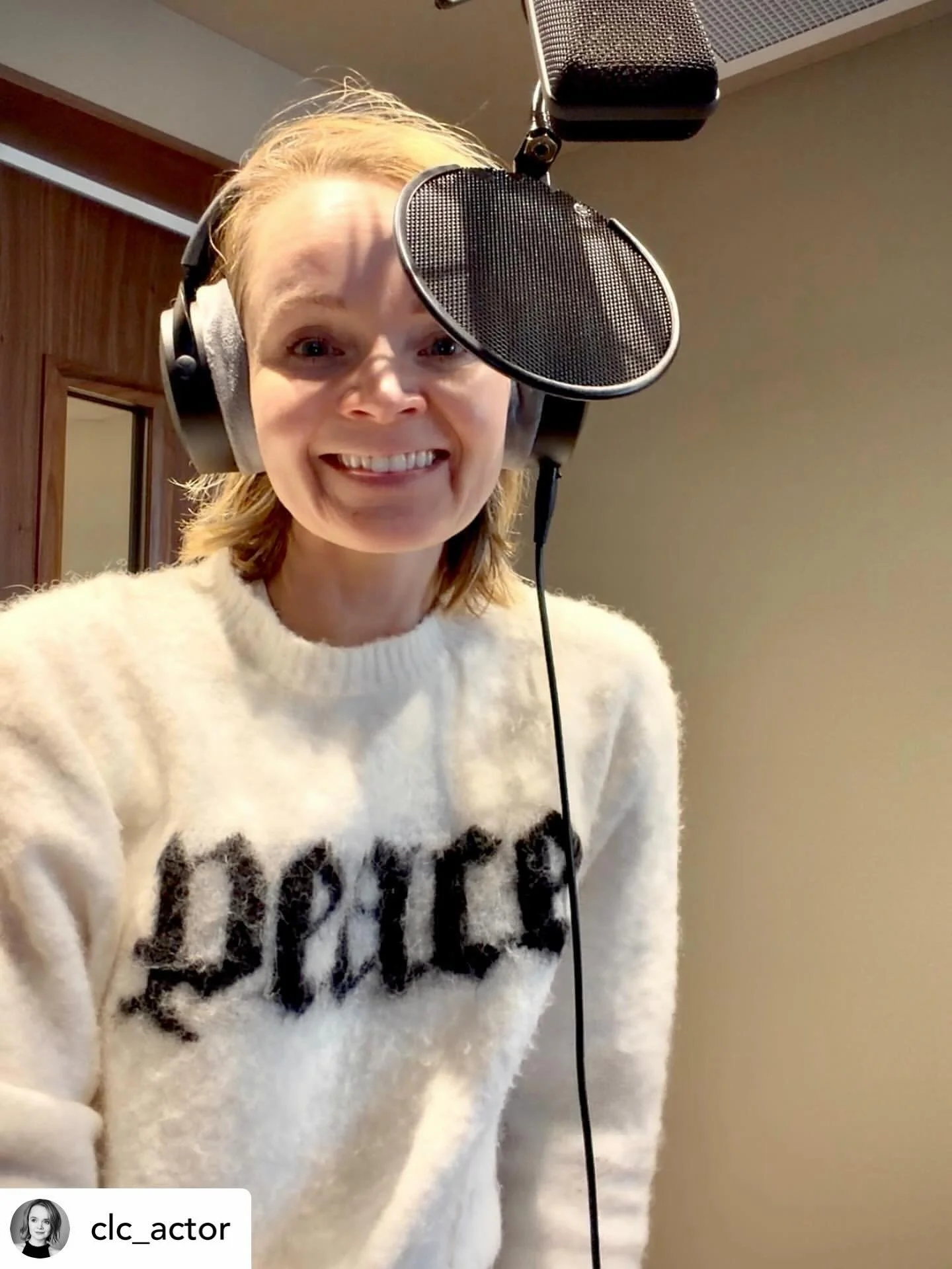 TVA&rsquo;s @clc_actor joyfully voicing away @liquidvioletuk yesterday with @natalie.beran upon a new computer game 🎮🎧🎙️💜👏

Get @reshare_app &bull; @clc_actor Just a happy day in the booth with wonderful director @audreysheff and magical enginee