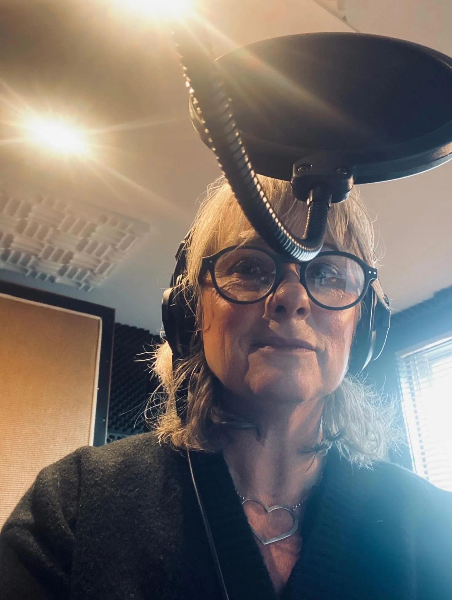 Another top secret commercial v/o recording this morning for TVA&rsquo;s marvellous @emily.joyce_yesbutem @yellowsharkrecordingstudio 🎧🎙️📺Repost from @emily.joyce_yesbutem
&bull;
Cheeky voice over (NDA-tastic again) accommodated at the gorgeous @y