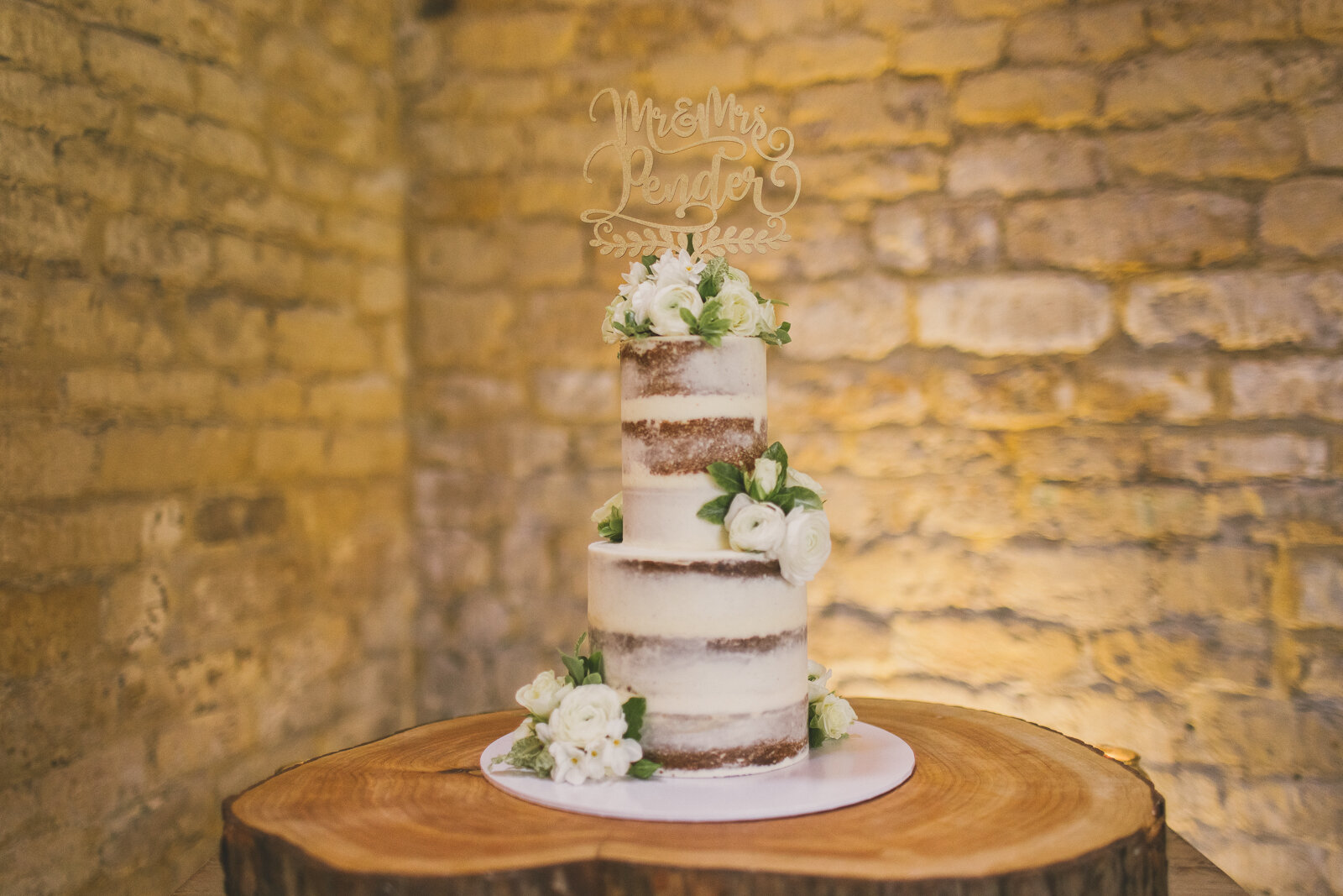  Lapstone Barn Wedding 