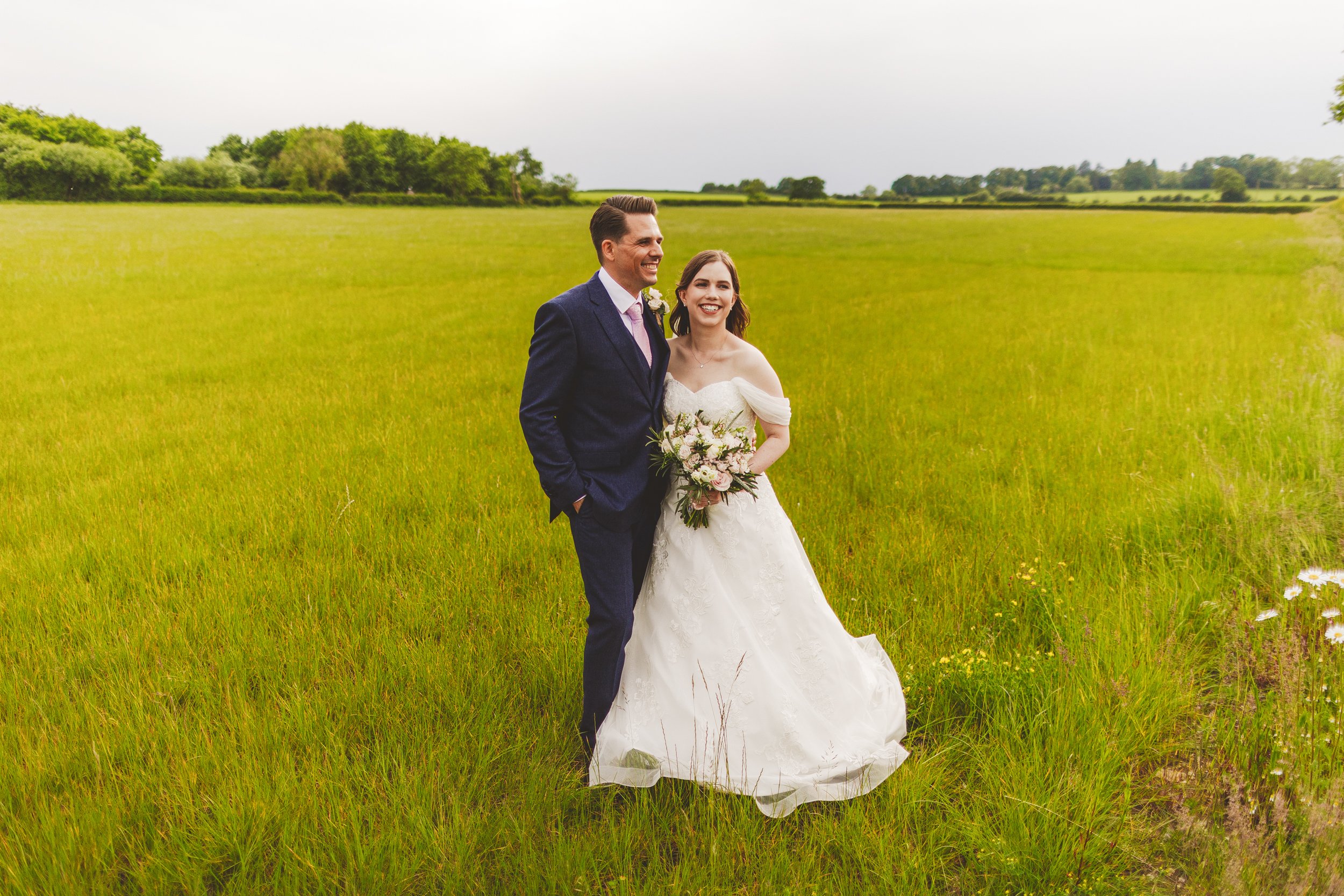 StrattonCourtBarnWedding-094.jpg